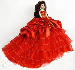 عروسک قشنگ من قرمز پوشیده